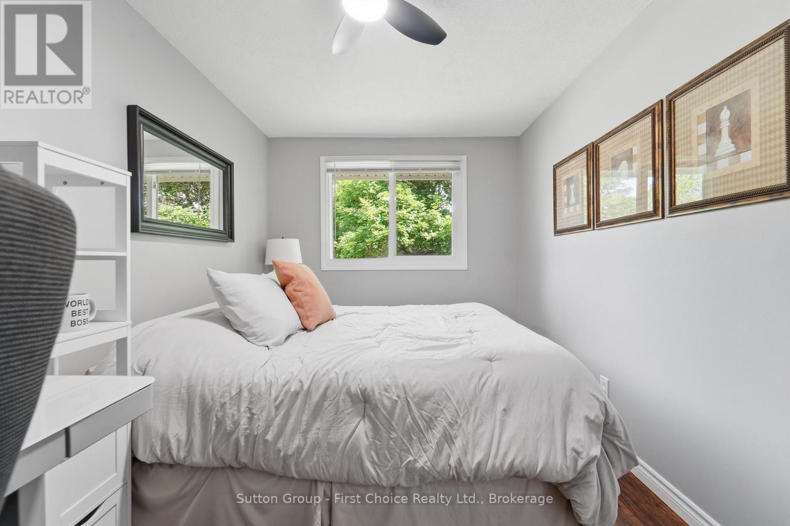 72 AVONWOOD DRIVE W - 20