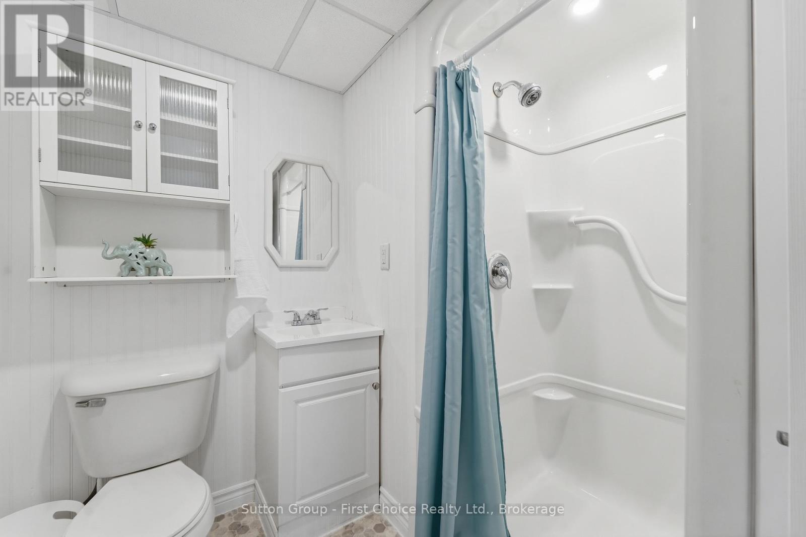 72 AVONWOOD DRIVE W - 28