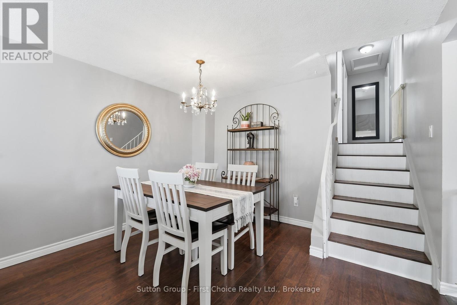 72 AVONWOOD DRIVE W - 9