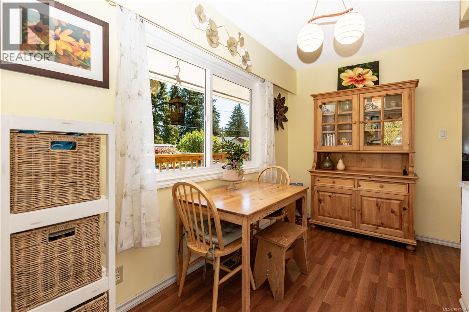 1031 16th St, Courtenay