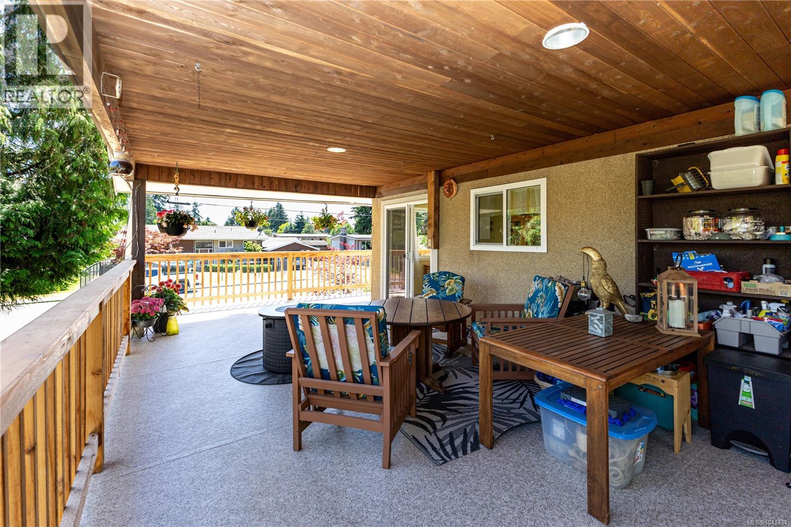 1031 16th St, Courtenay