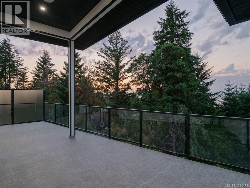 120 Hawk Point Rd - 85