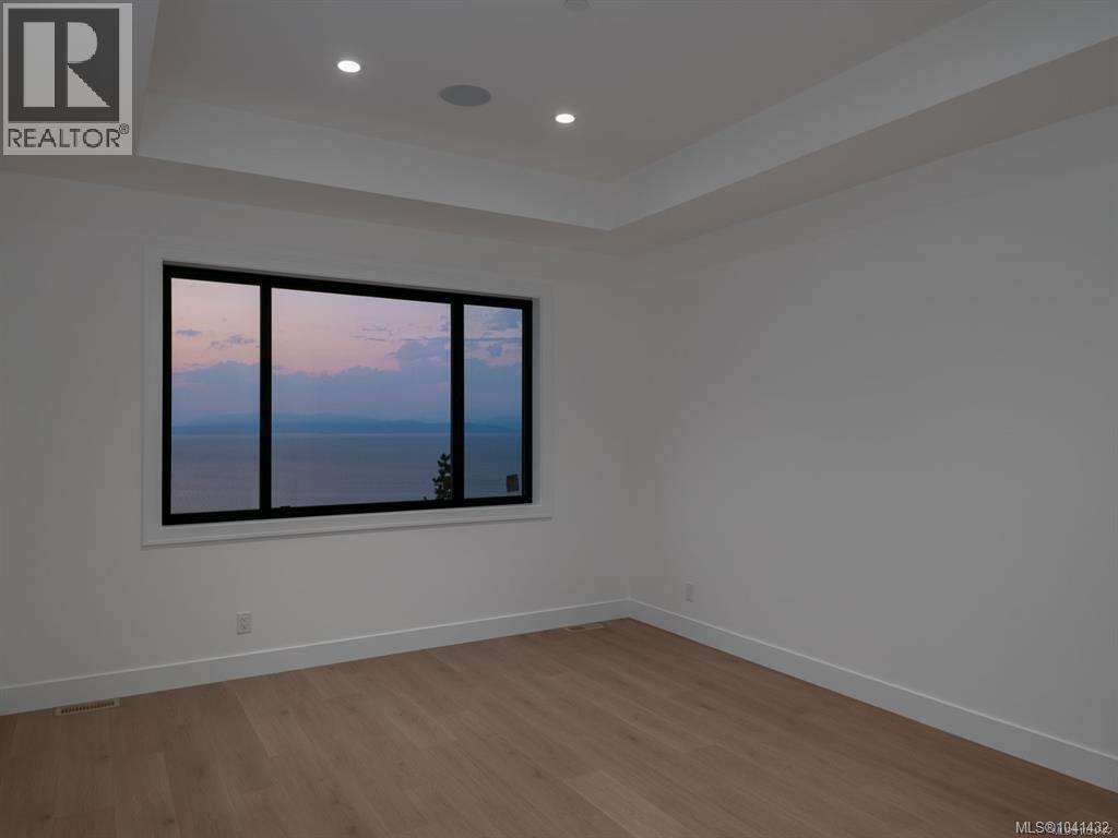 120 Hawk Point Rd - 86