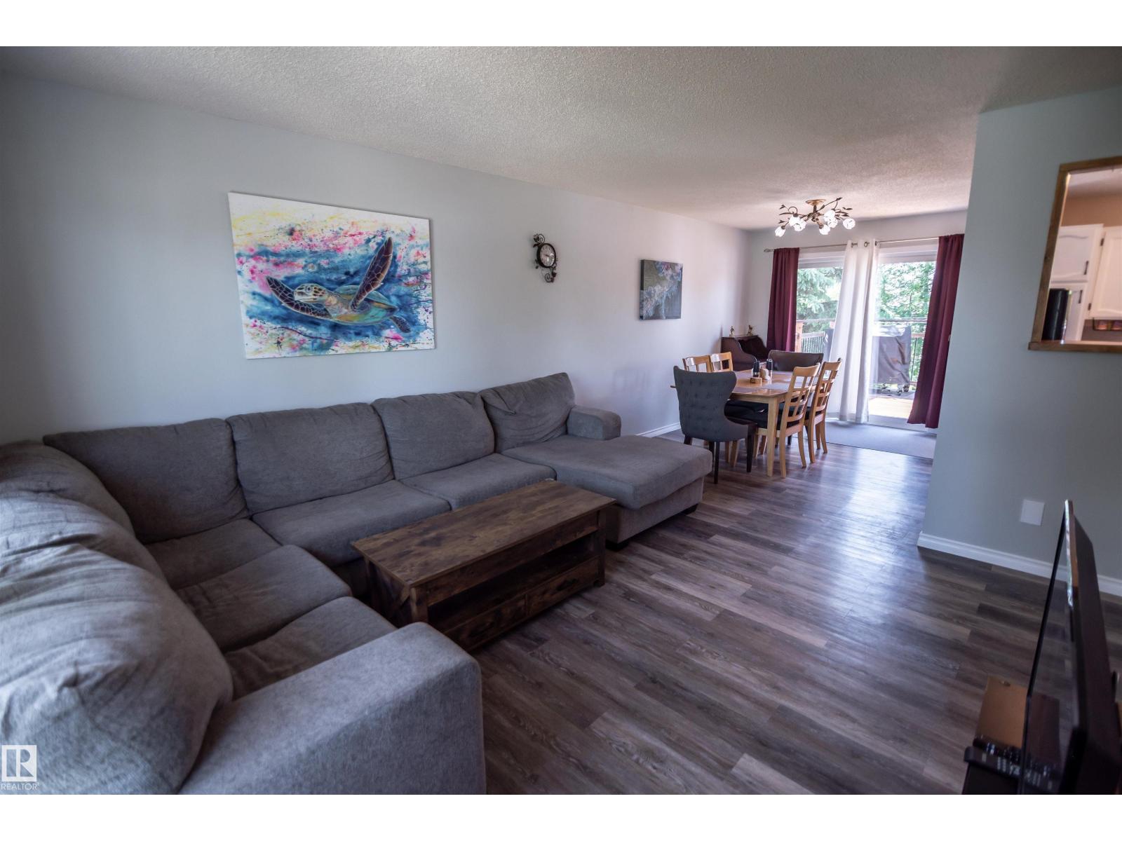 4632 46 AV — photo 18