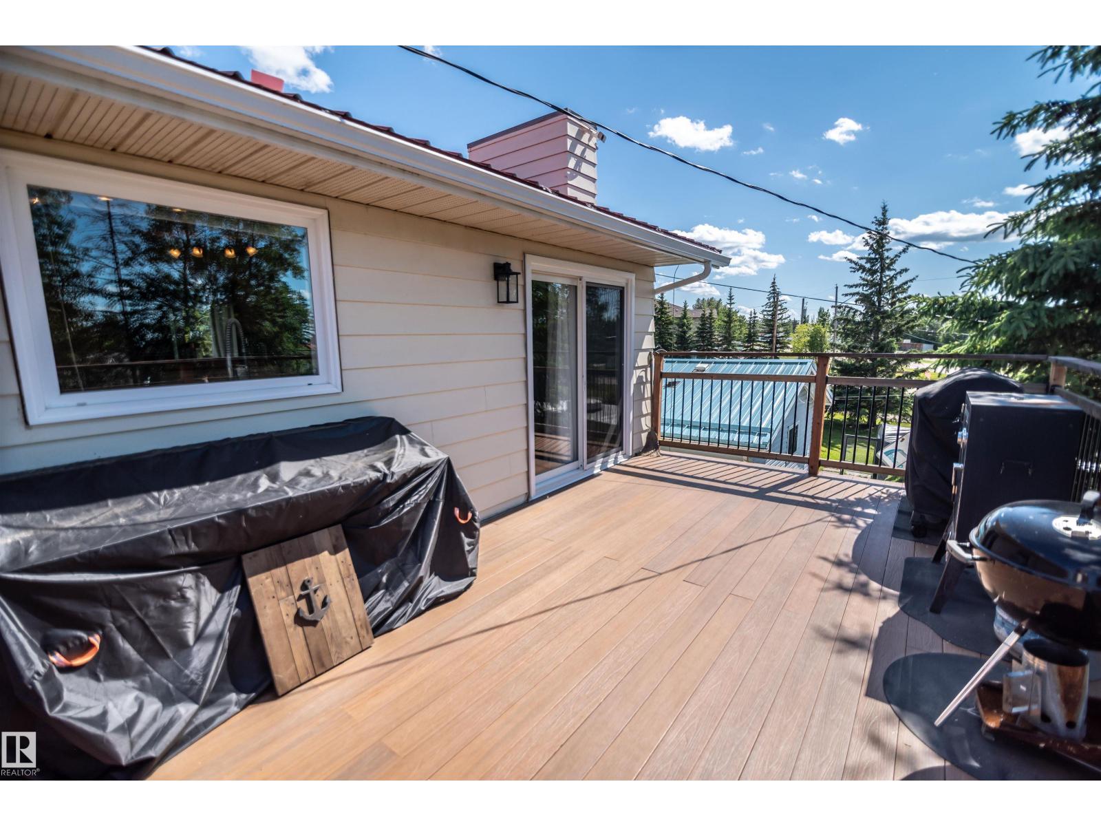 4632 46 AV — photo 41