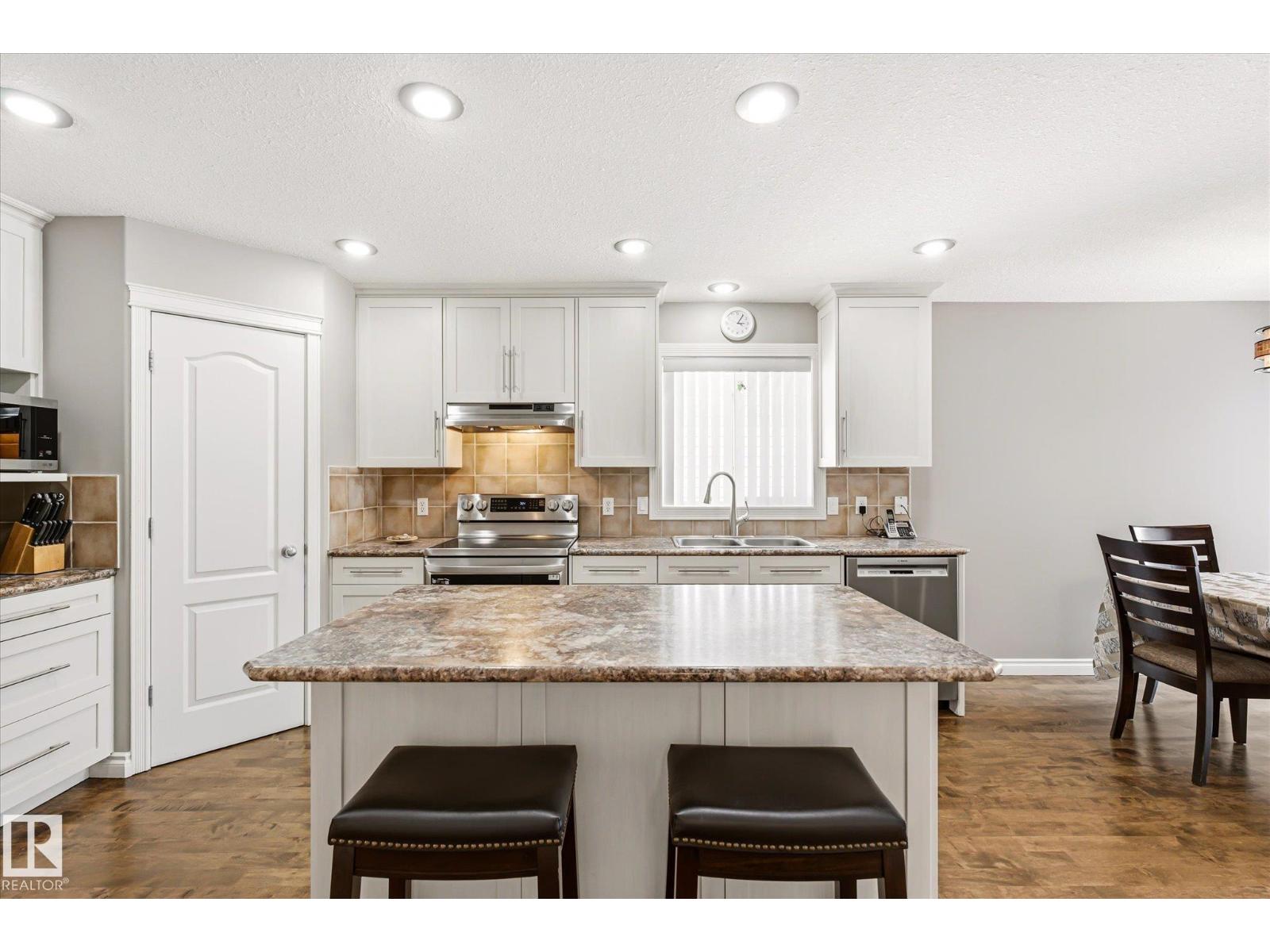 33 Cavan RD — photo 11