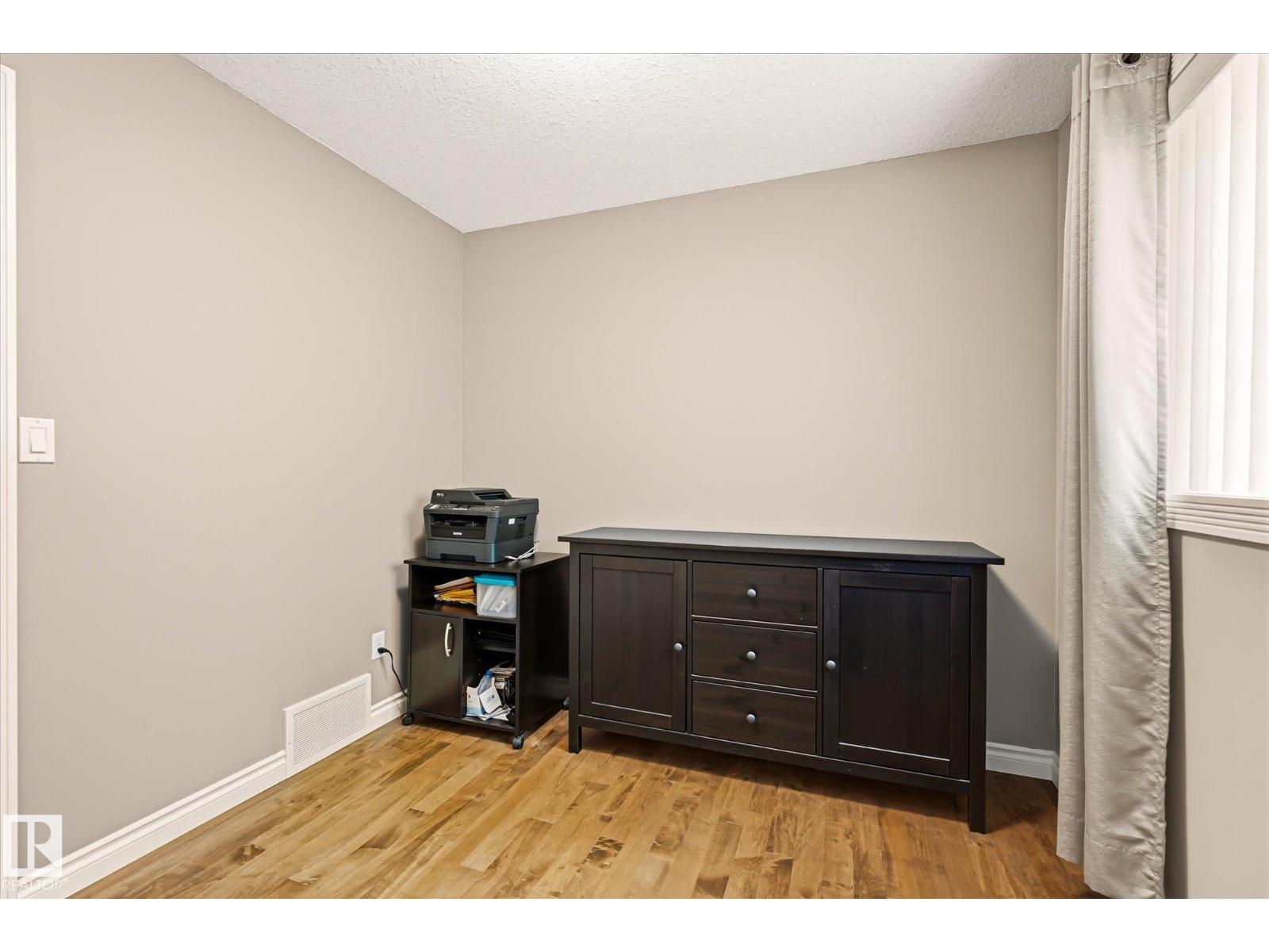 33 Cavan RD — photo 29