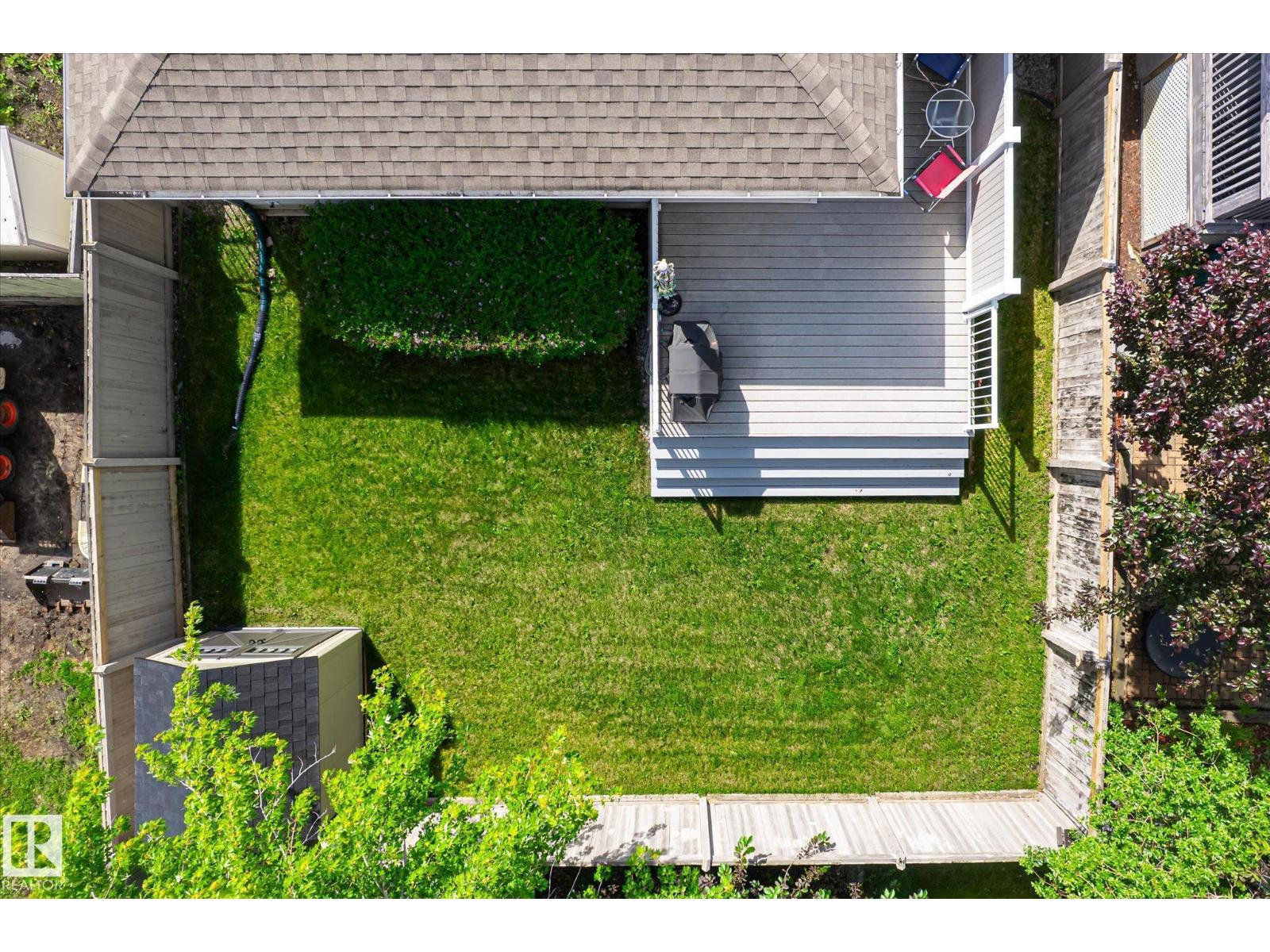 33 Cavan RD — photo 48