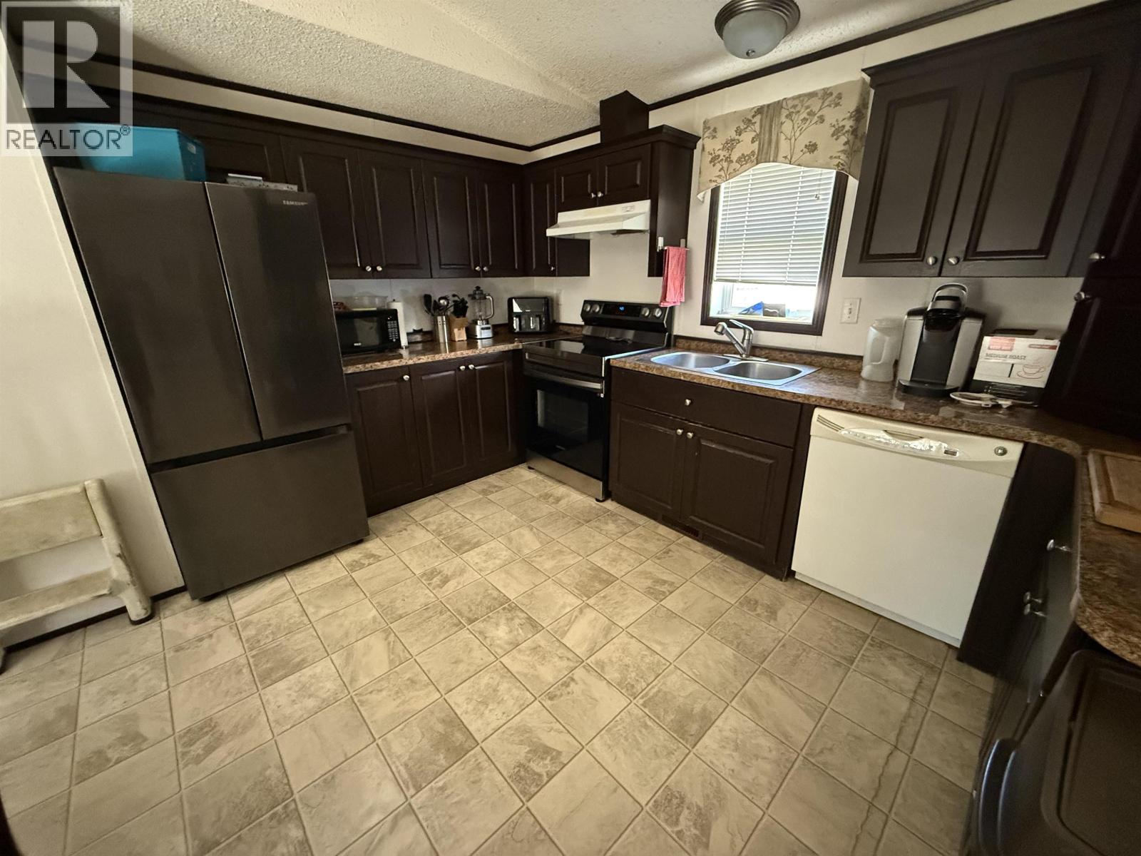 8920 75 STREET, Fort St. John