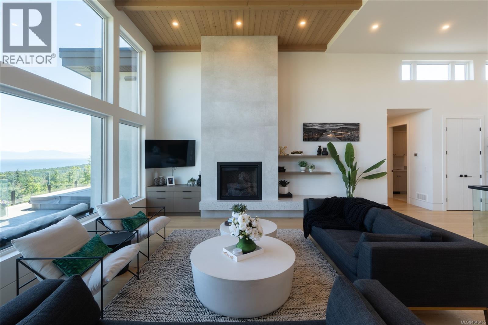 7376 High Ridge Cres - 14
