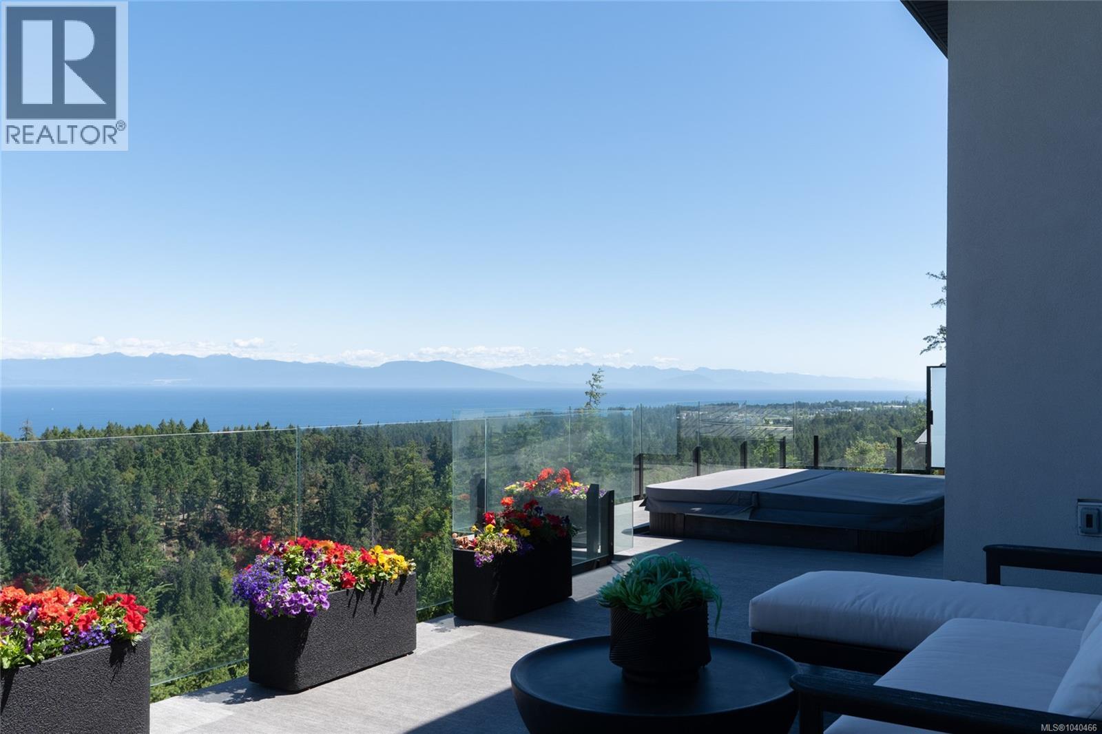 7376 High Ridge Cres - 60