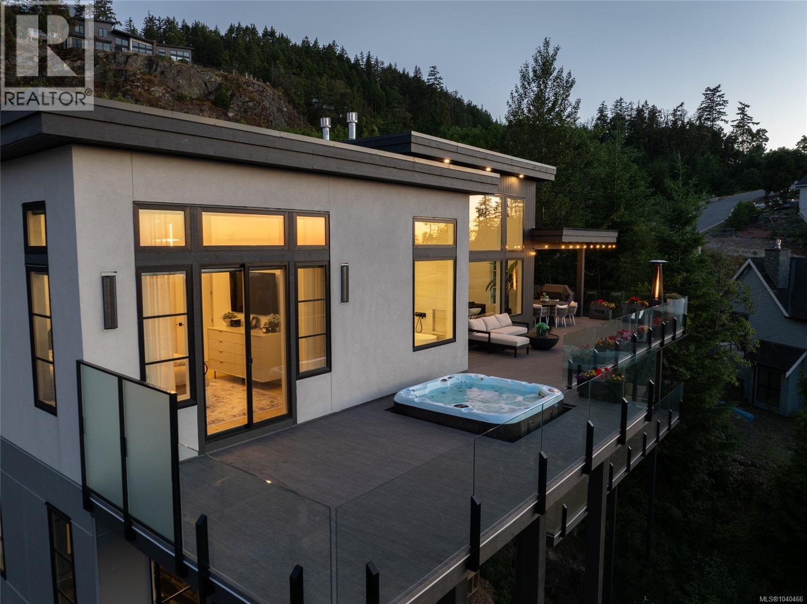 7376 High Ridge Cres - 69
