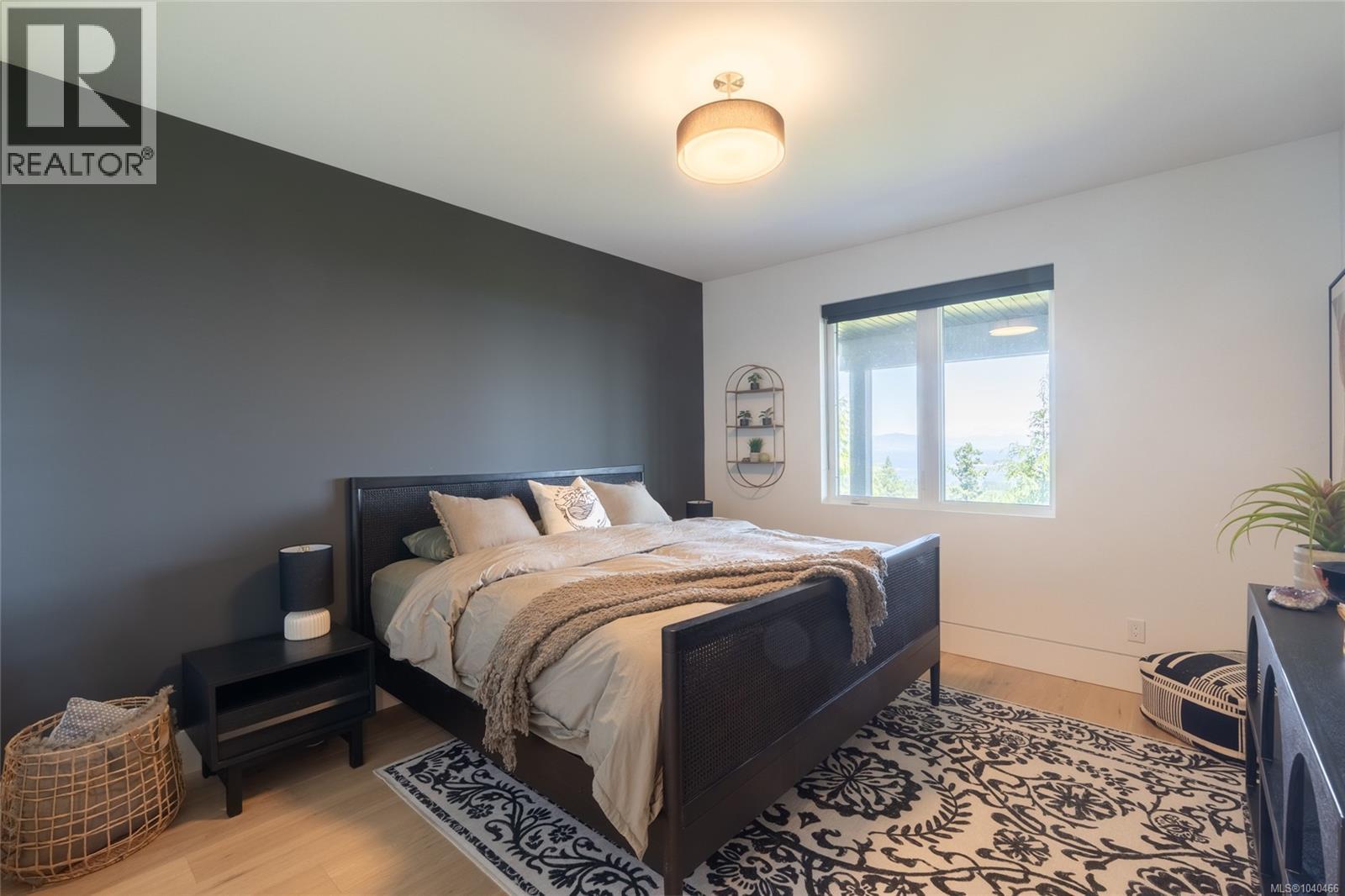7376 High Ridge Cres - 39