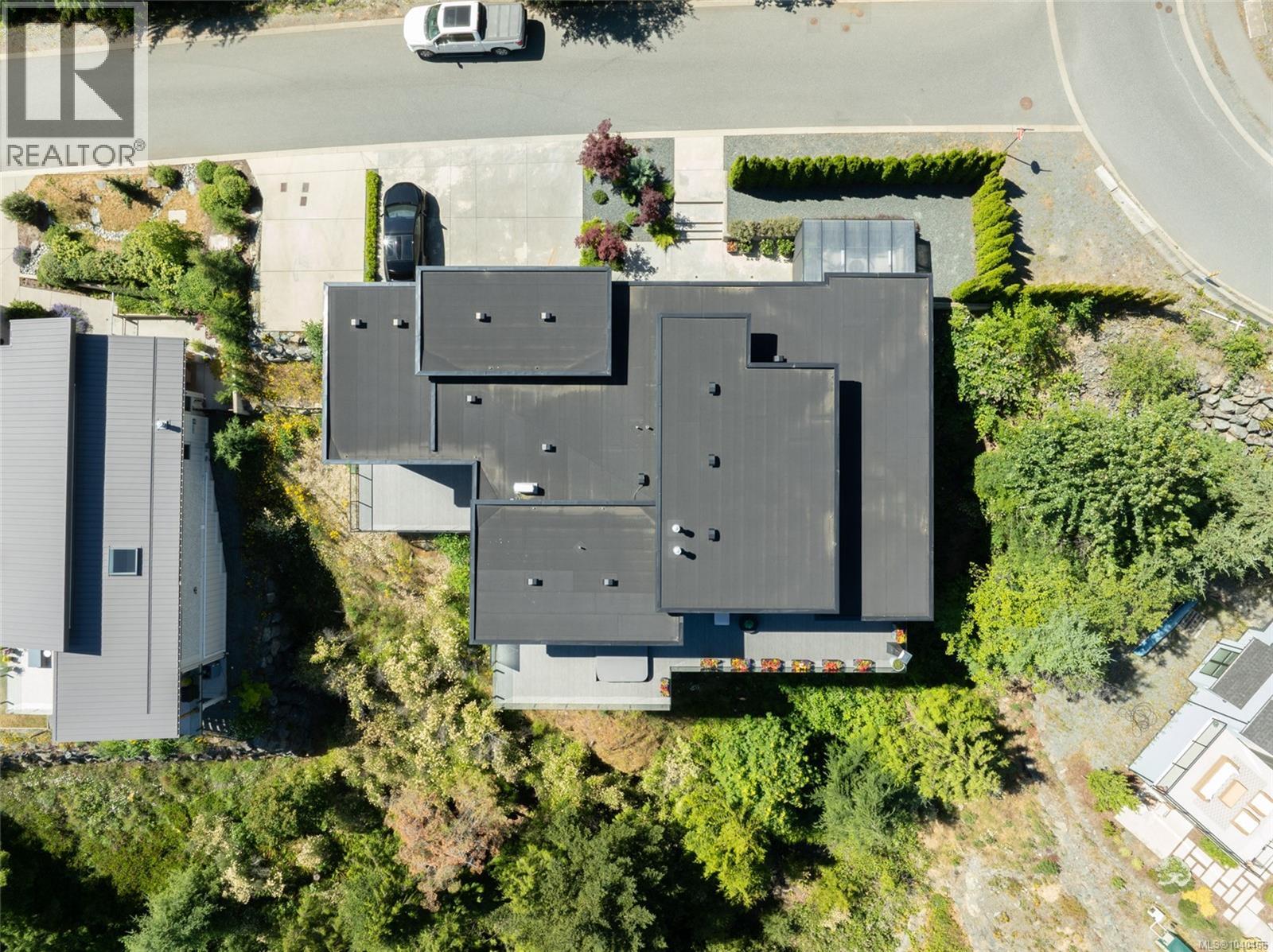 7376 High Ridge Cres - 75