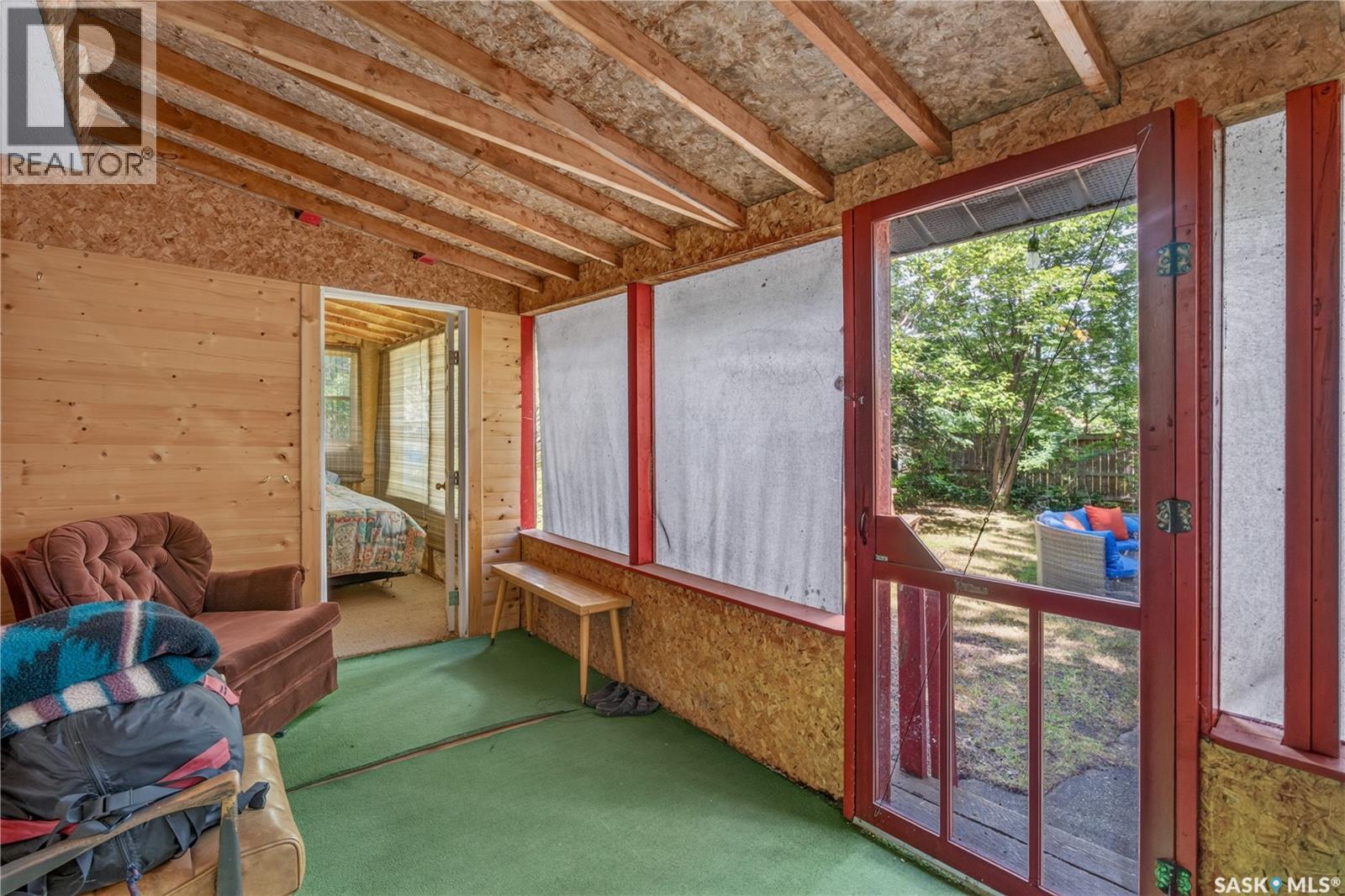 12 Mallard AVENUE - 18