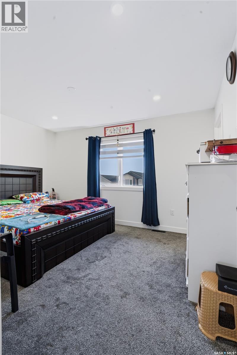 164 Thakur STREET - 18