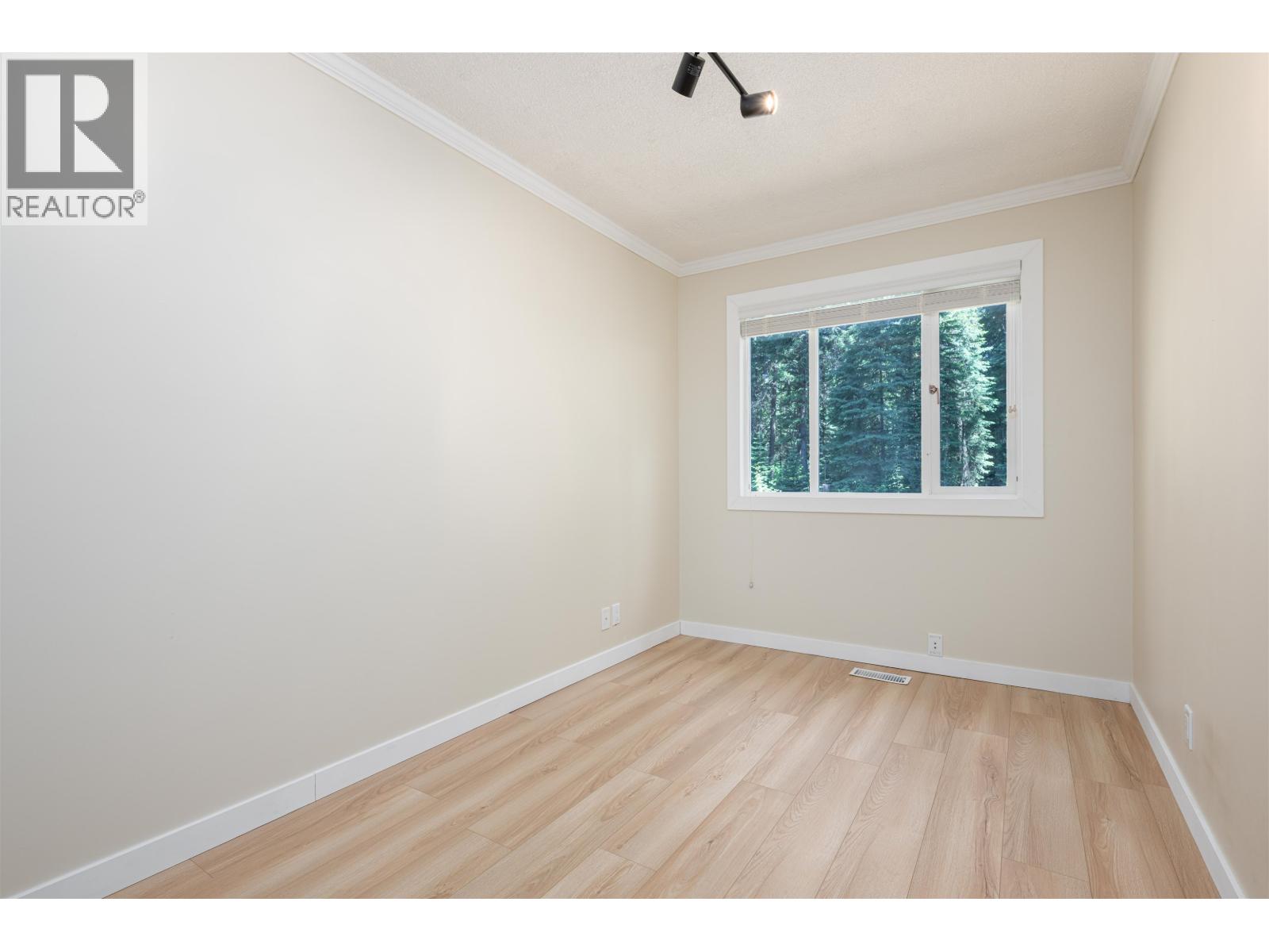6201 BENCH DRIVE - 26