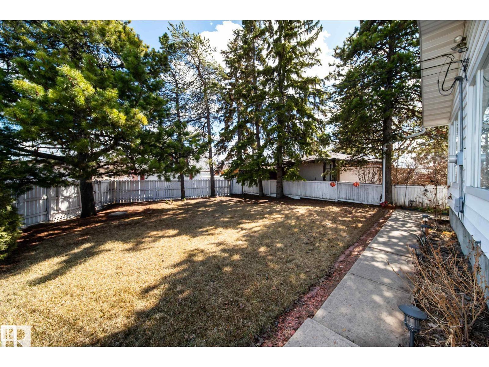 10231 46 ST NW - 23