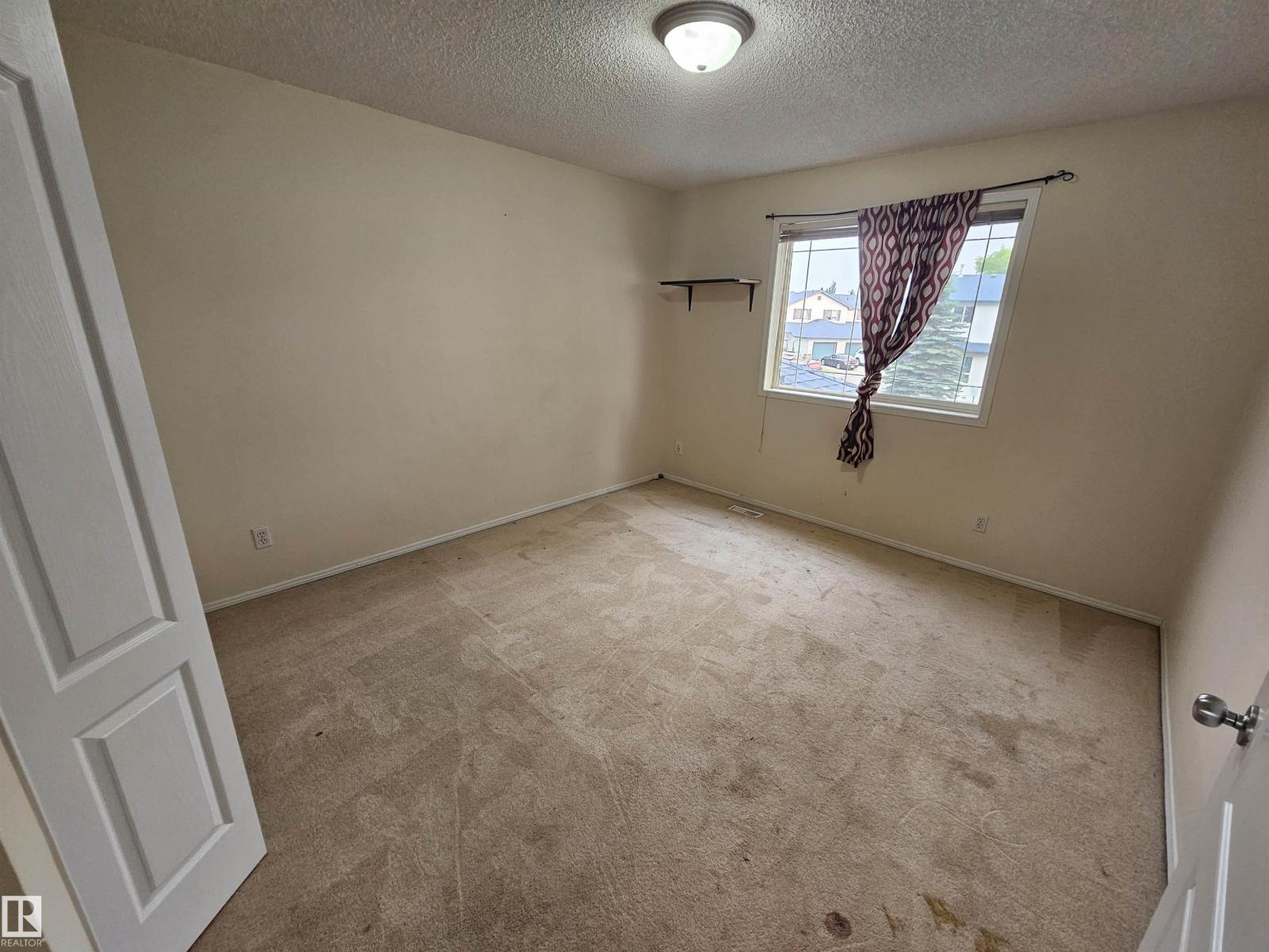 #27 3 GROVE MEADOW DR — photo 6