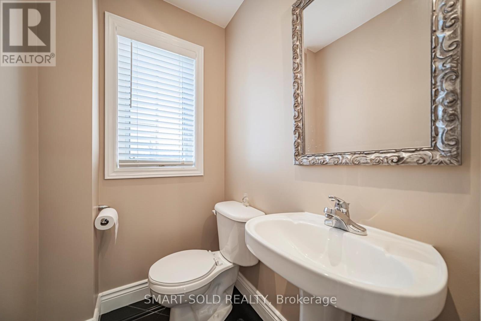 #16 9133 BAYVIEW AVENUE - 20