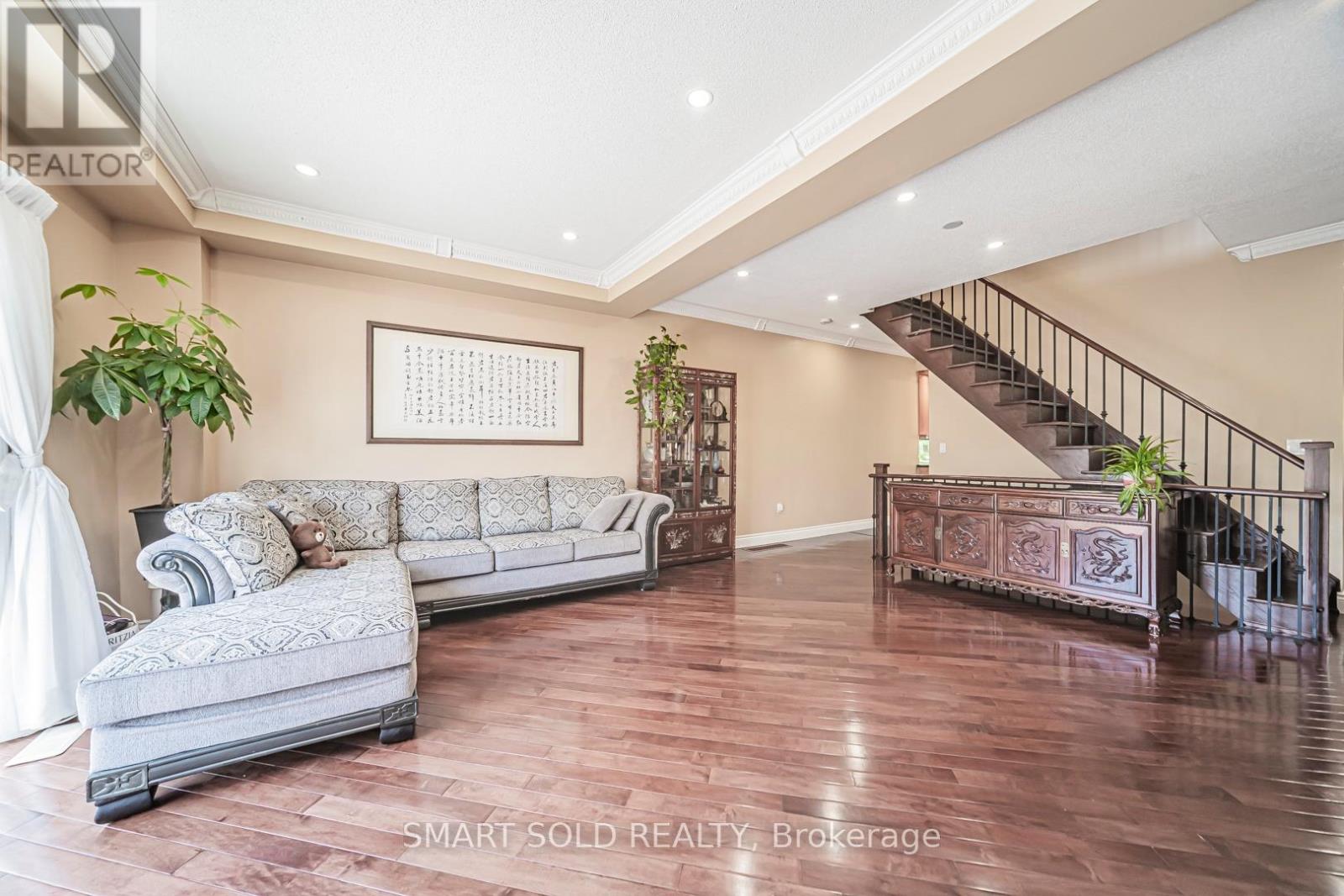 #16 9133 BAYVIEW AVENUE - 9