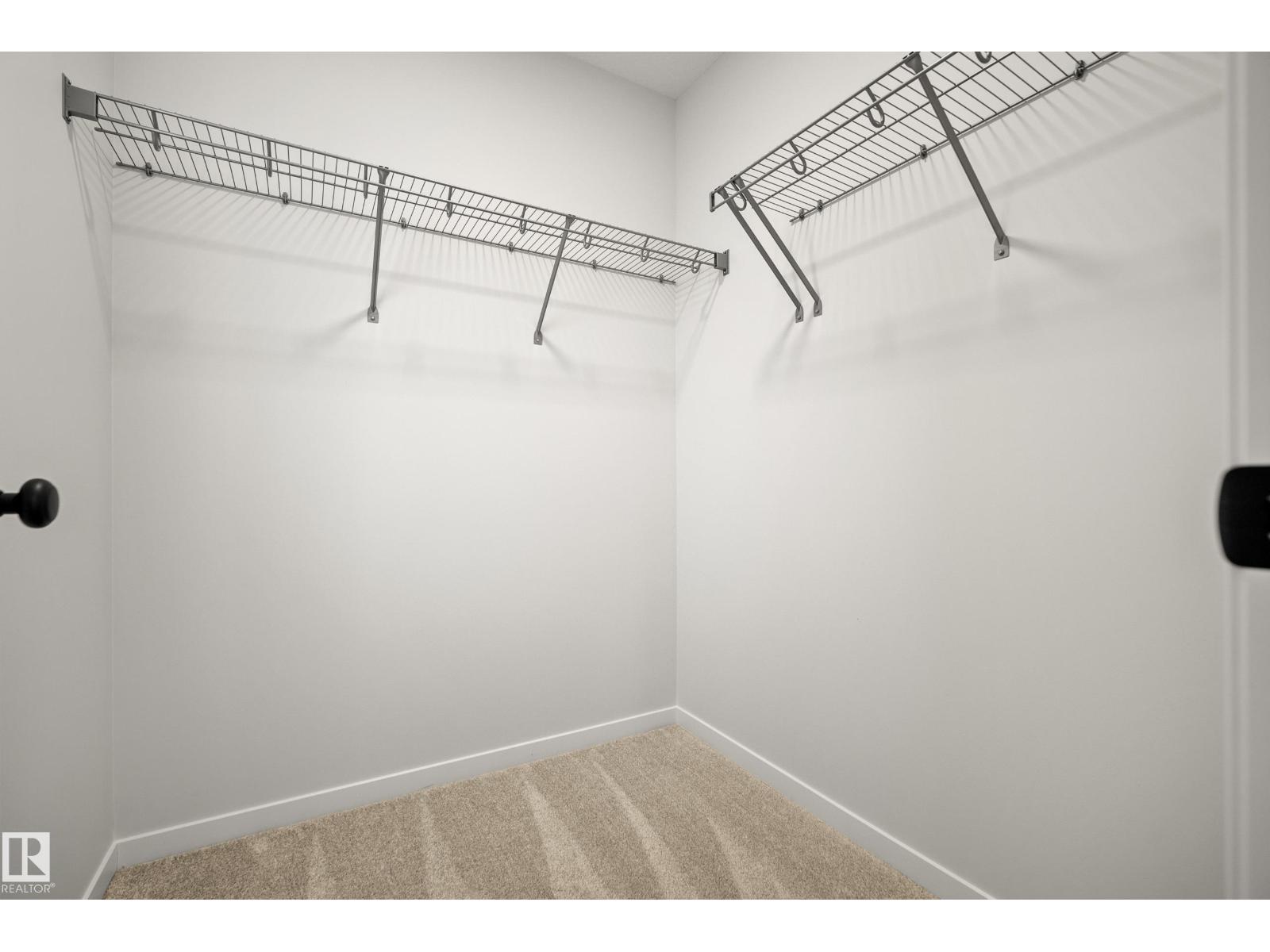 1224 MCLEOD AV - 28