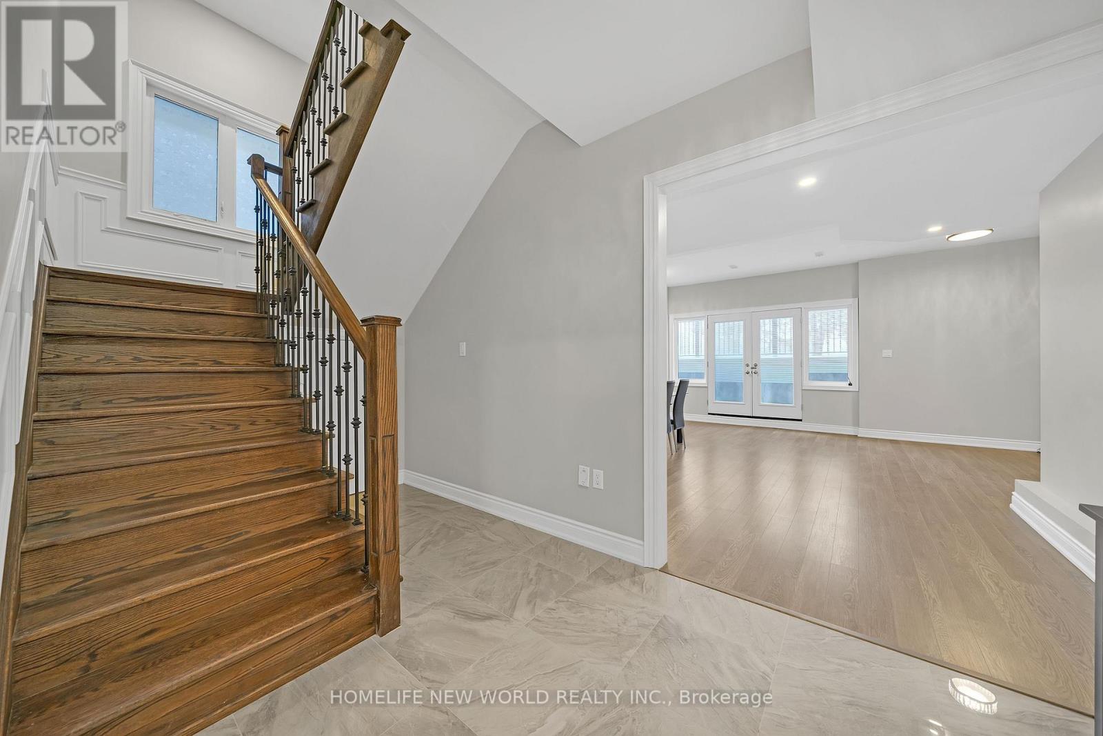 10 STANCROFT DRIVE - 35