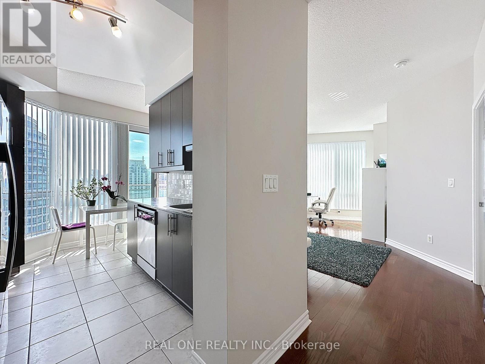 #2205 18 HOLMES AVENUE - 4