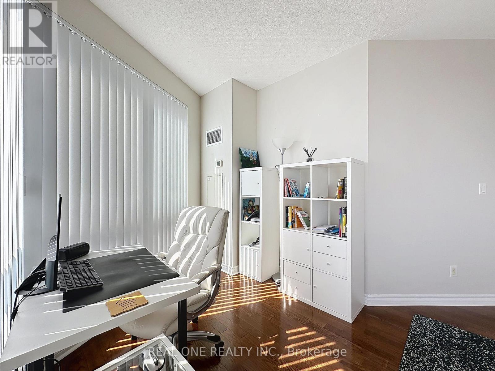 #2205 18 HOLMES AVENUE - 6