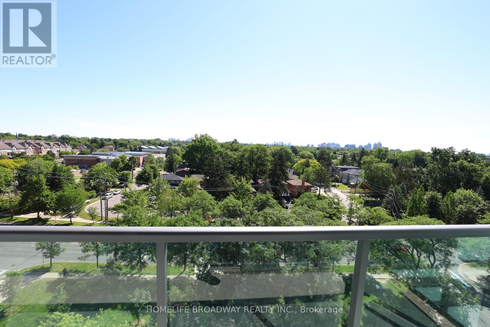 #906 26 NORTON AVENUE - 15