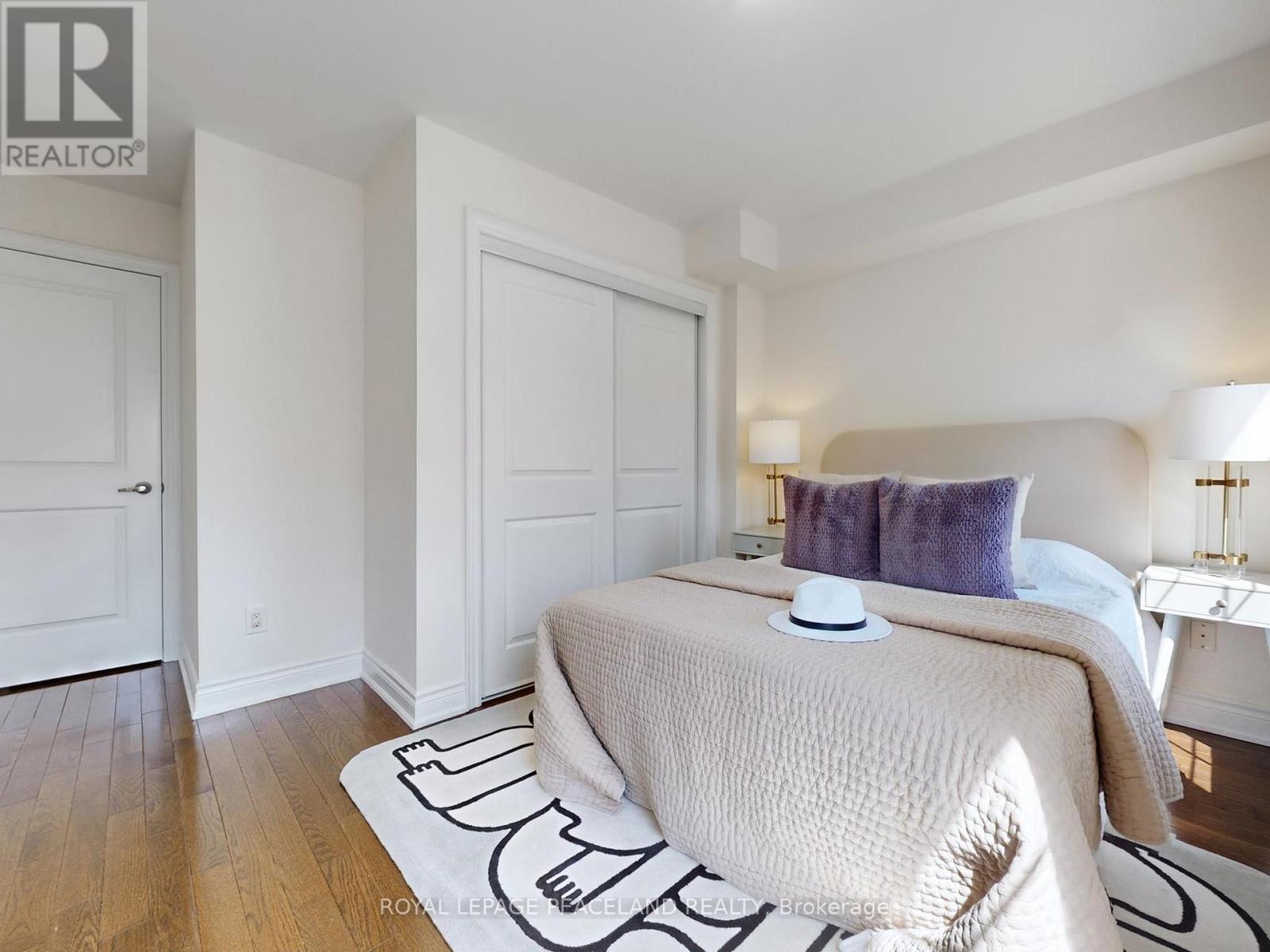 82 HARGRAVE LANE - 11