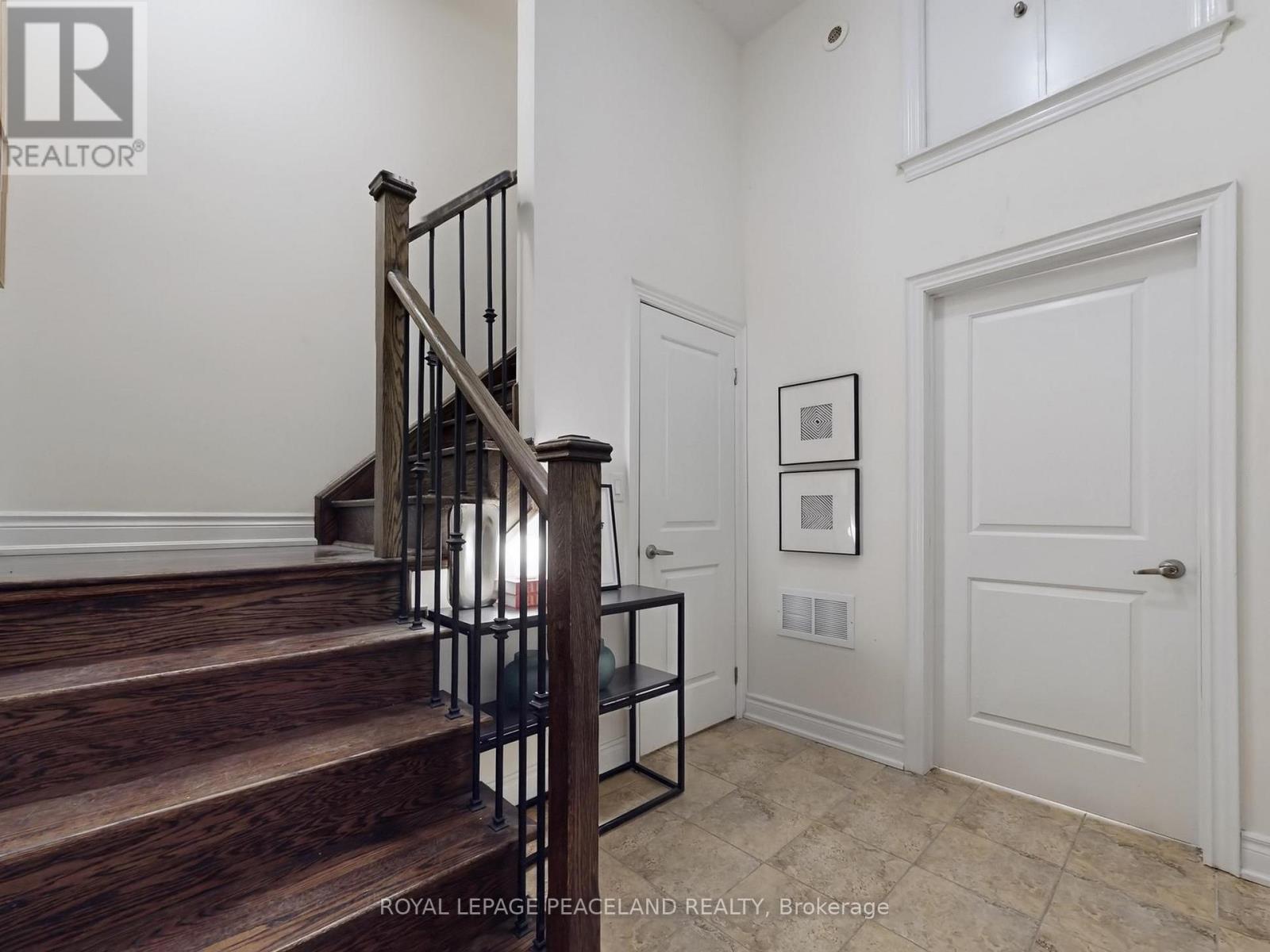 82 HARGRAVE LANE - 24