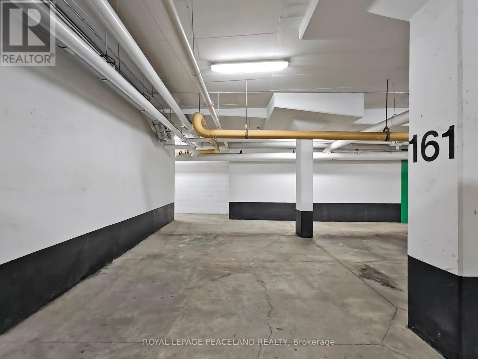 82 HARGRAVE LANE - 29