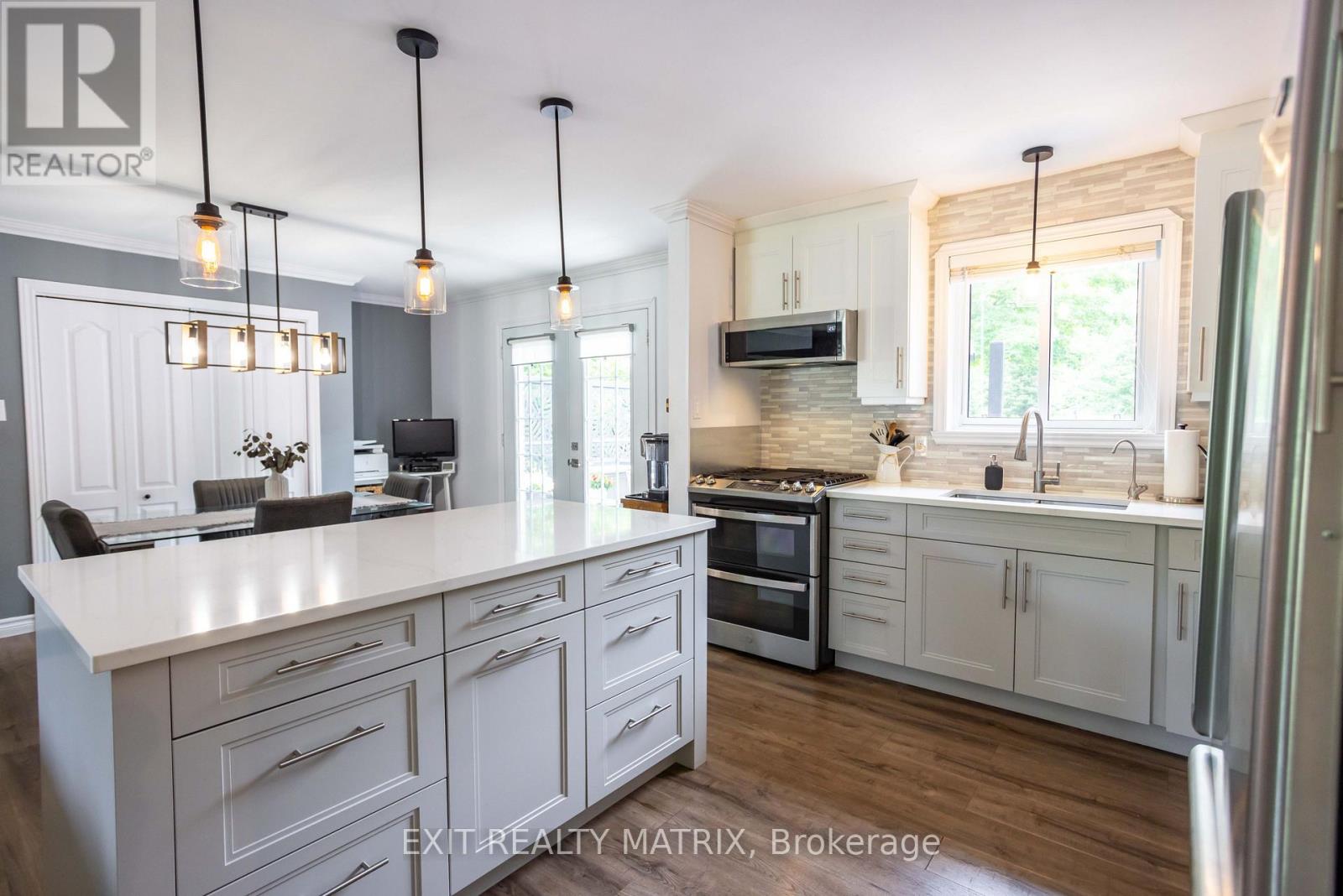 2866 FRONT ROAD - 11
