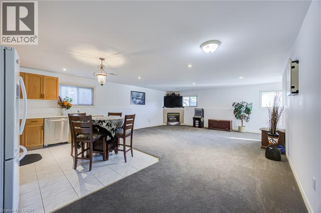 7880 ASCOT Circle - Image 32