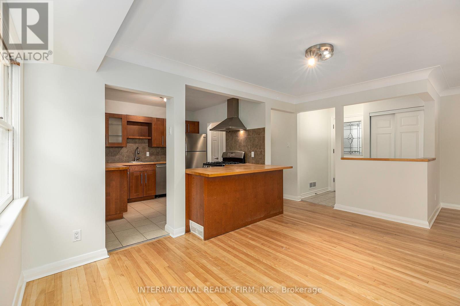 3 Bed, 1 Bath House for Rent in Ottawa – 323 LANARK AVENUE N, Ottawa – MLS# X13486808 - Image 11