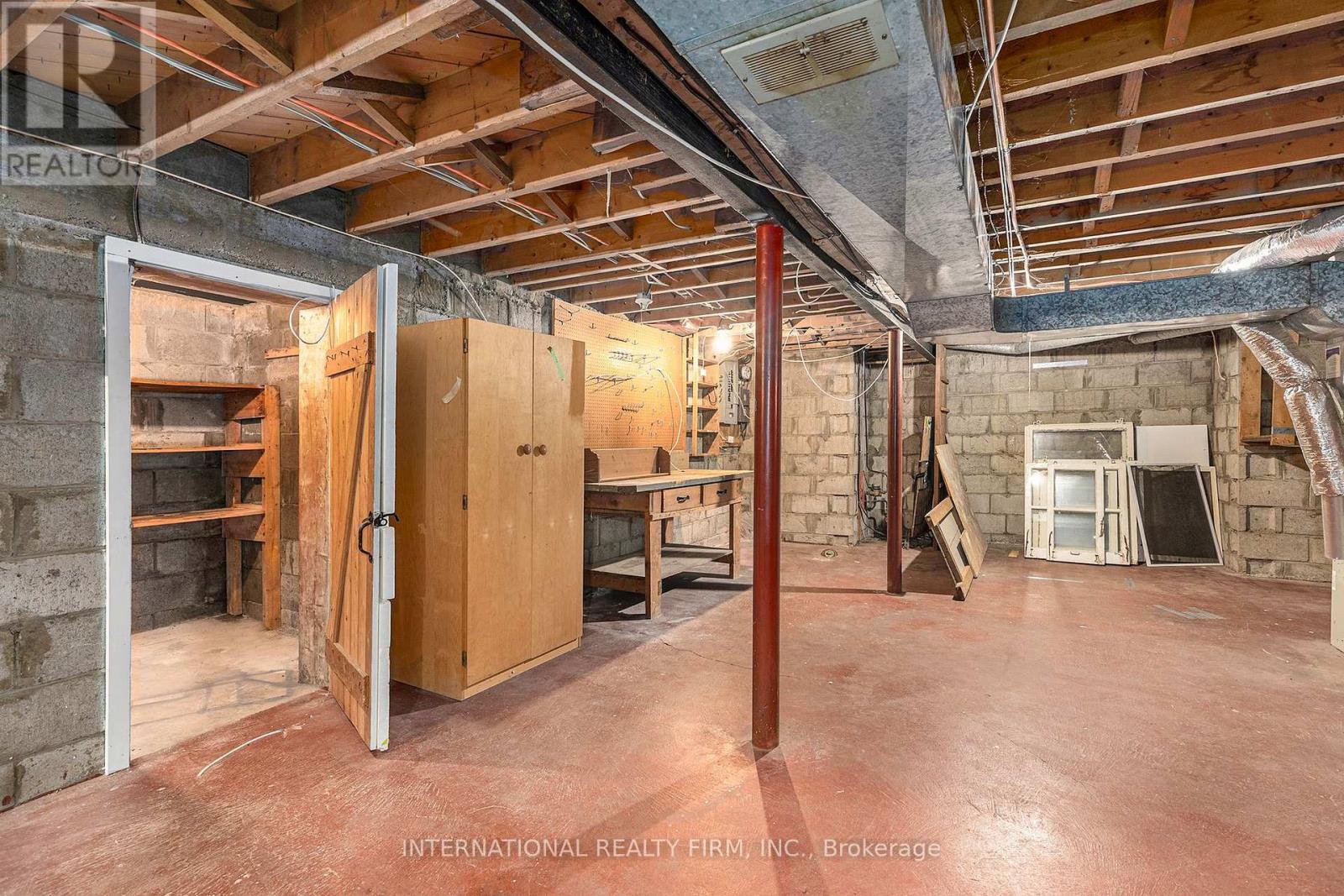 3 Bed, 1 Bath House for Rent in Ottawa – 323 LANARK AVENUE N, Ottawa – MLS# X13486808 - Image 24