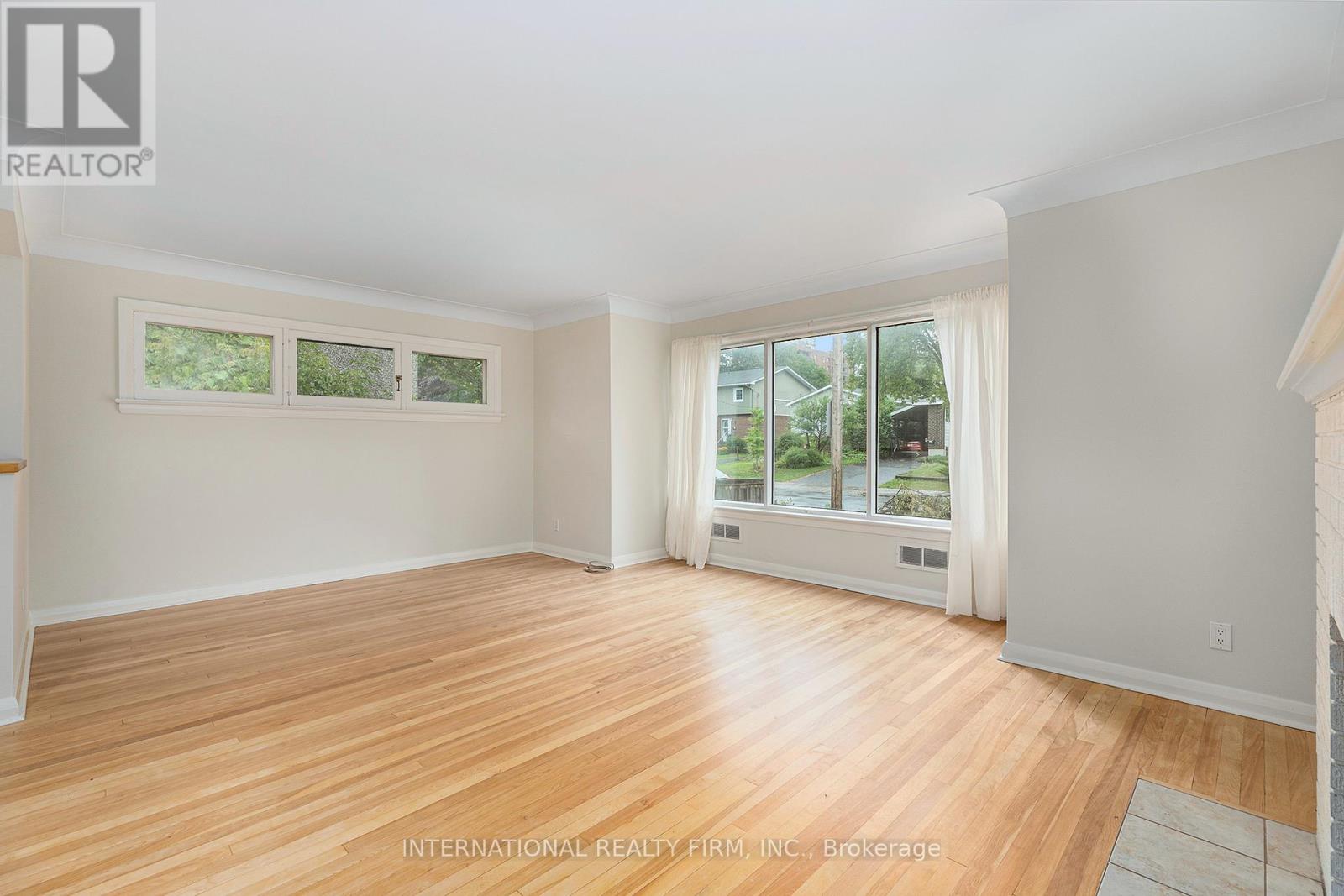 3 Bed, 1 Bath House for Rent in Ottawa – 323 LANARK AVENUE N, Ottawa – MLS# X13486808 - Image 8