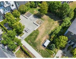 109 14980 101a Avenue, Surrey, BC V3R0T1 Photo 40