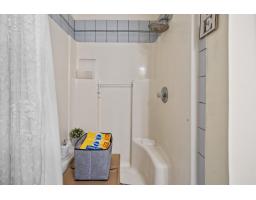 109 14980 101a Avenue, Surrey, BC V3R0T1 Photo 22