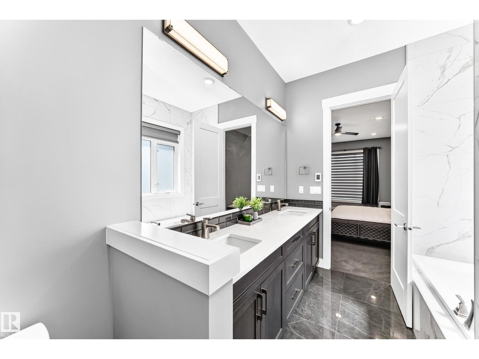 1781 MELROSE CR SW - 19