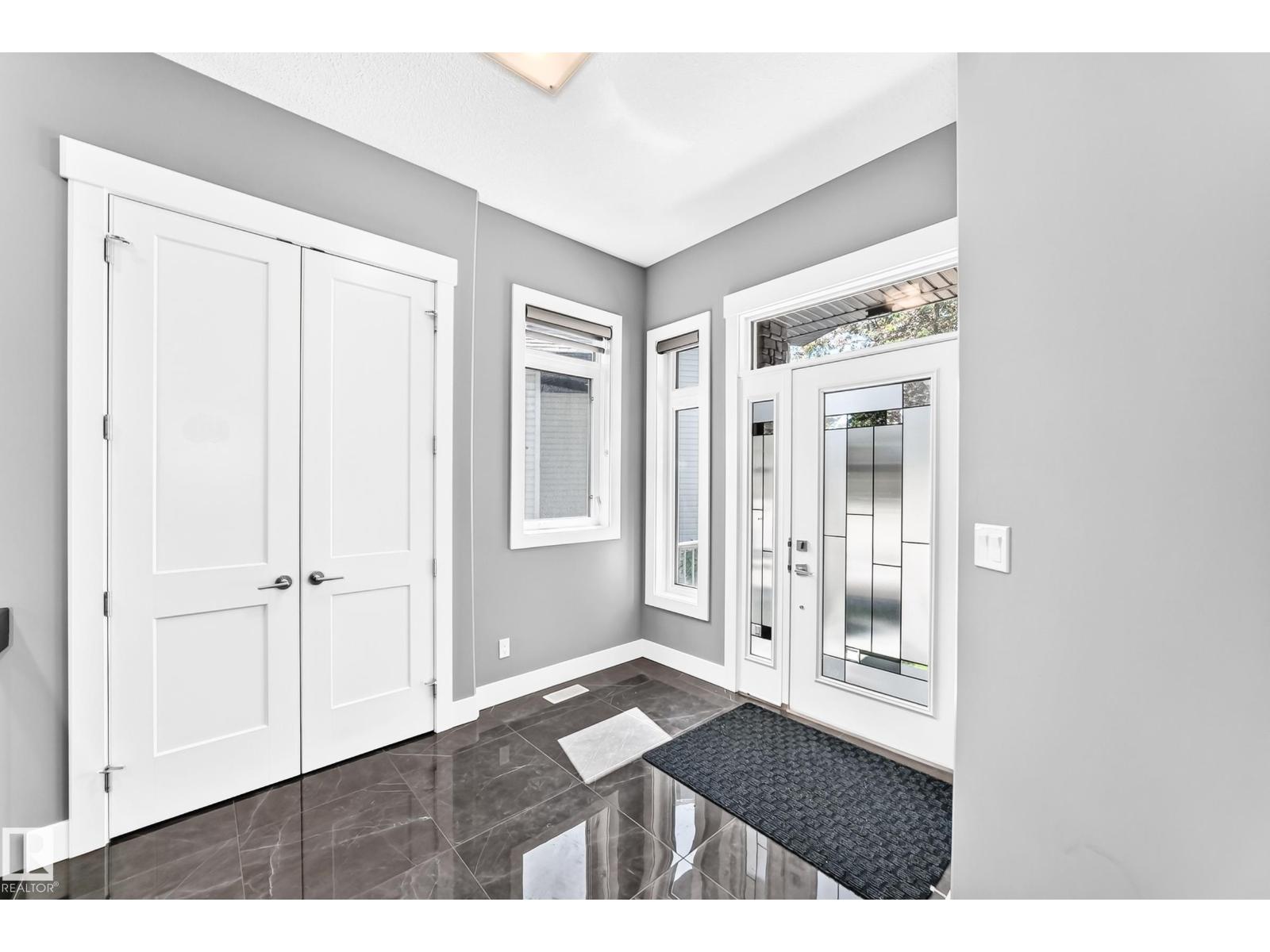 1781 MELROSE CR SW - 4