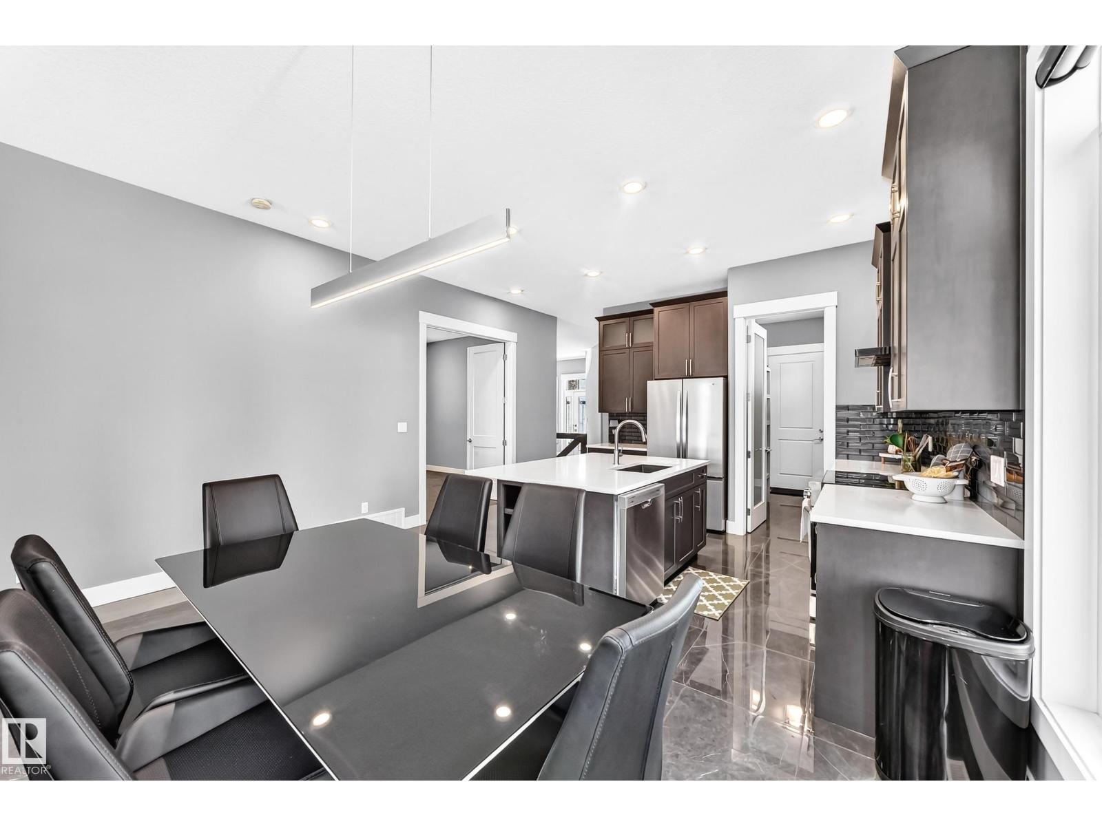 1781 MELROSE CR SW - 8