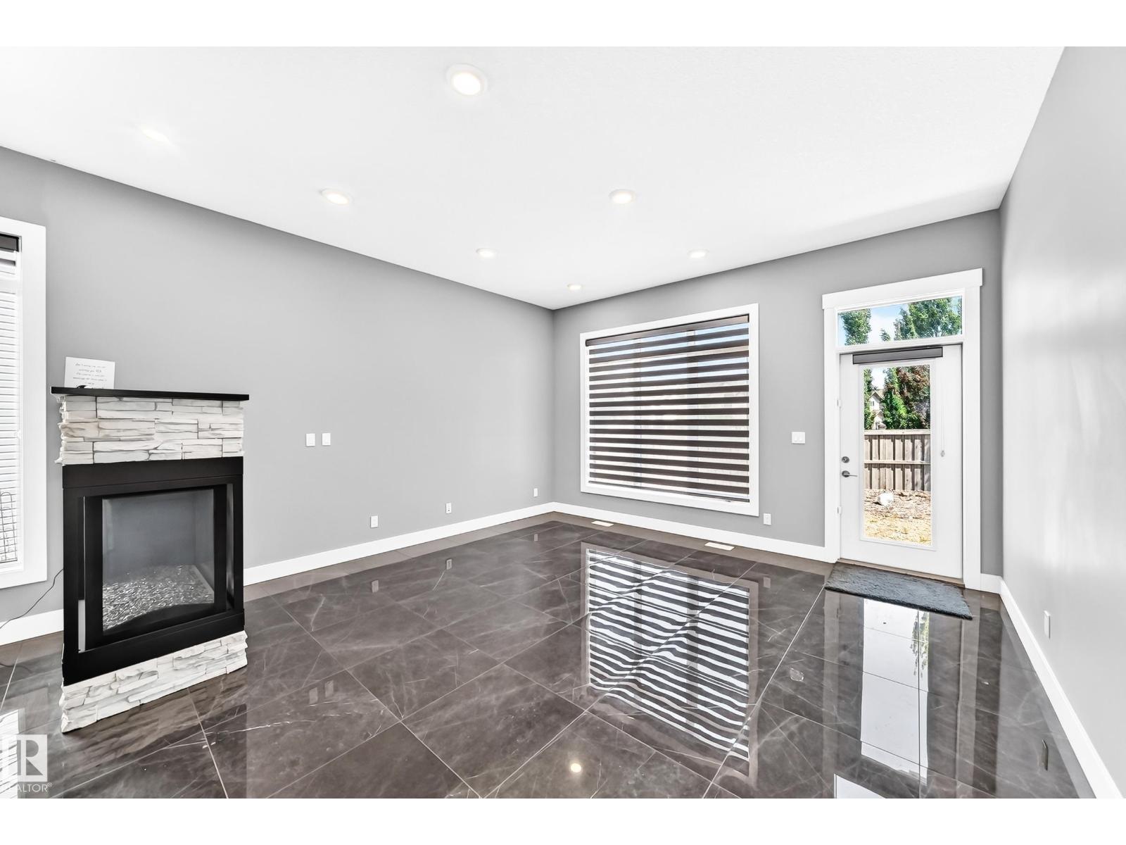1781 MELROSE CR SW - 9