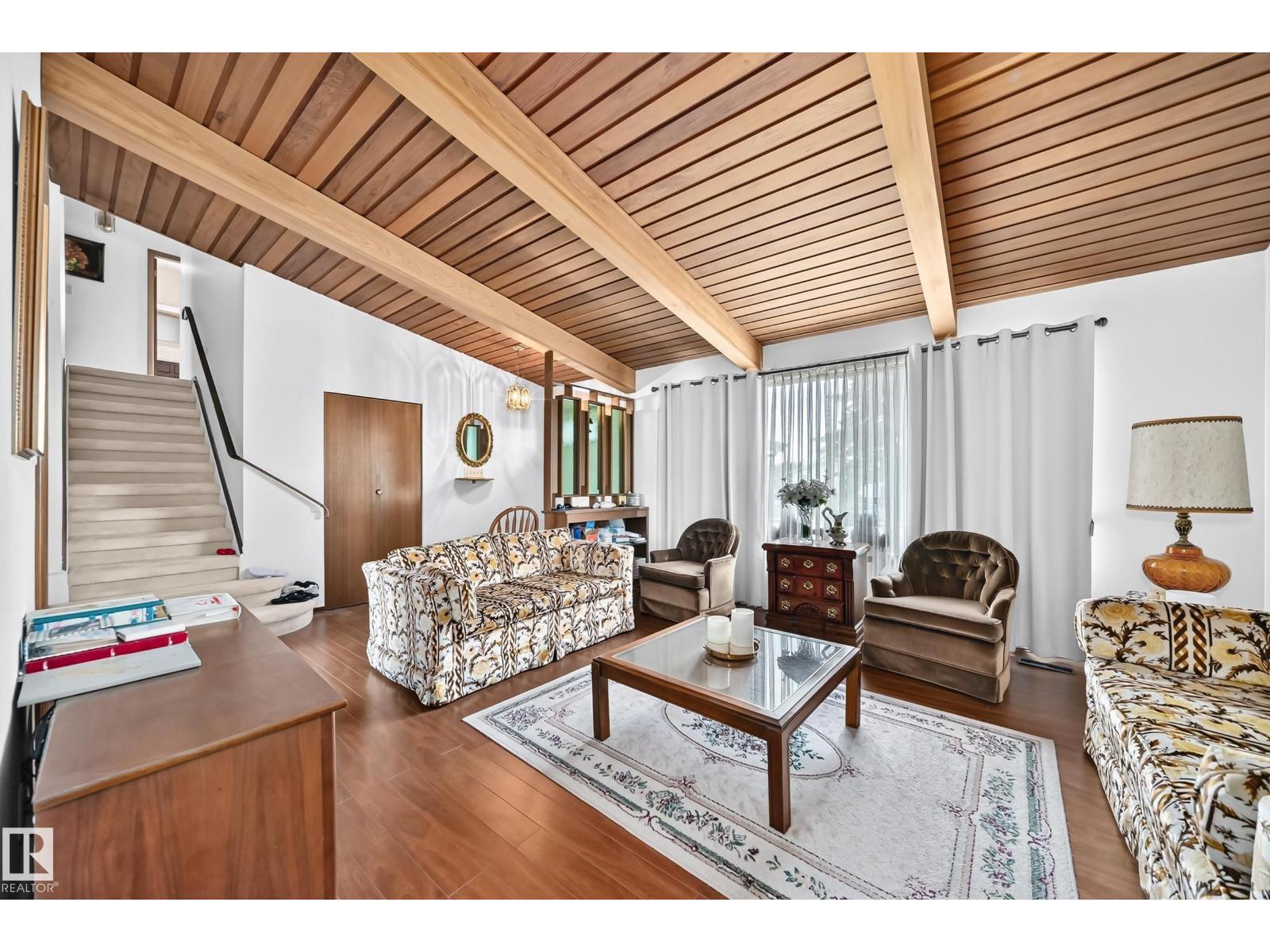 13804 87 ST NW - 17