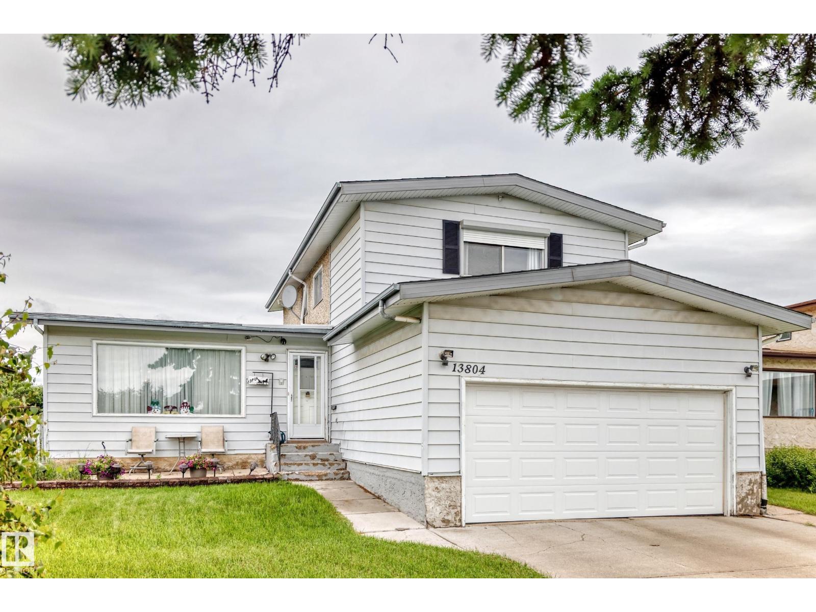 13804 87 ST NW - 2