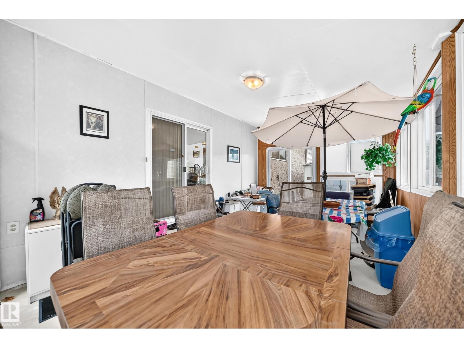 13804 87 ST NW - 24
