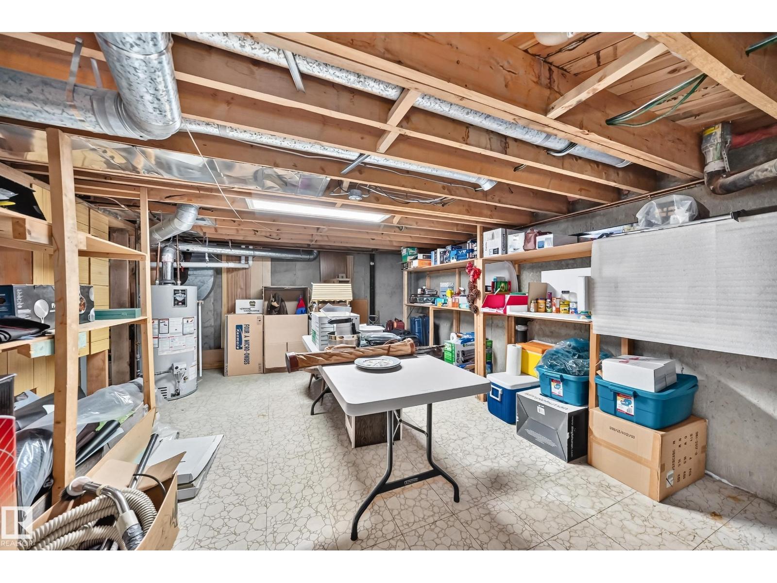 13804 87 ST NW - 50