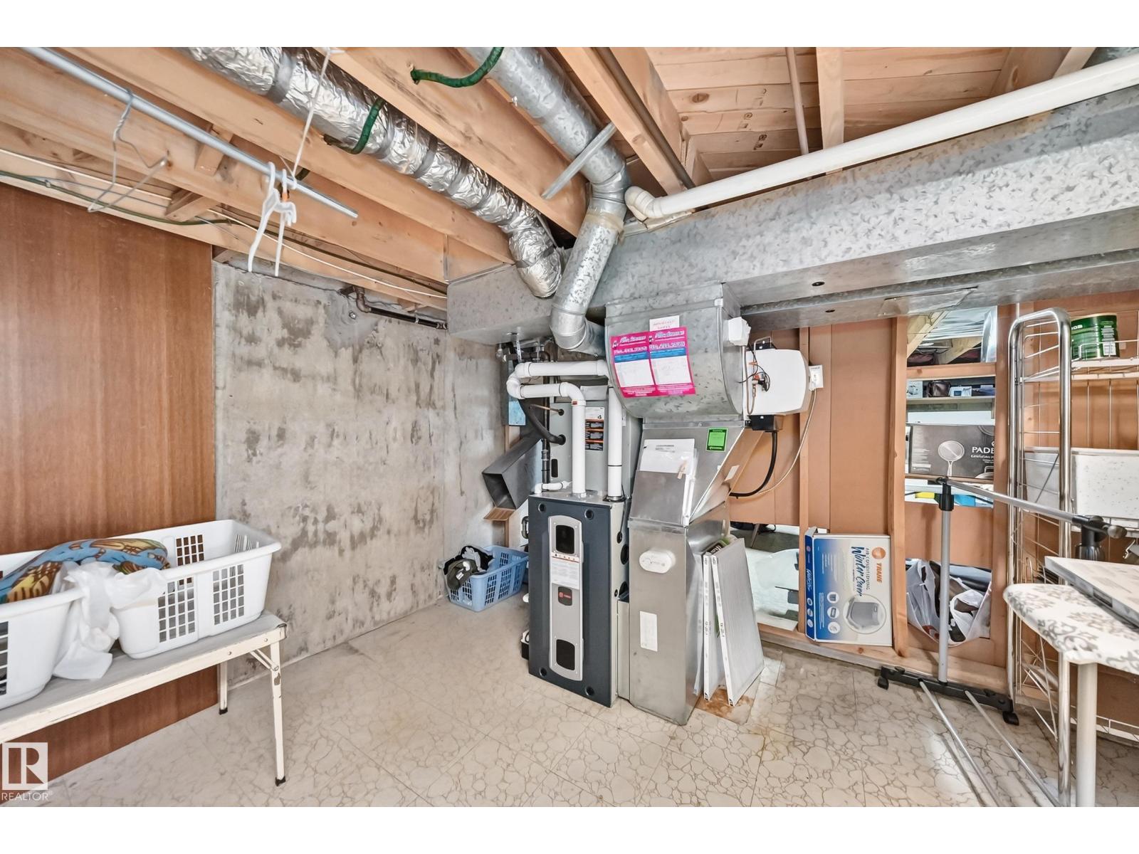 13804 87 ST NW - 53