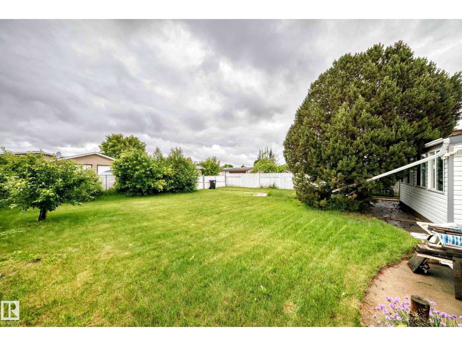 13804 87 ST NW - 56